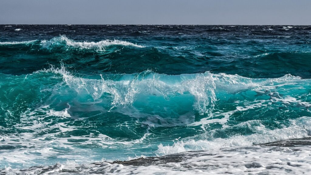 olas de mar salado